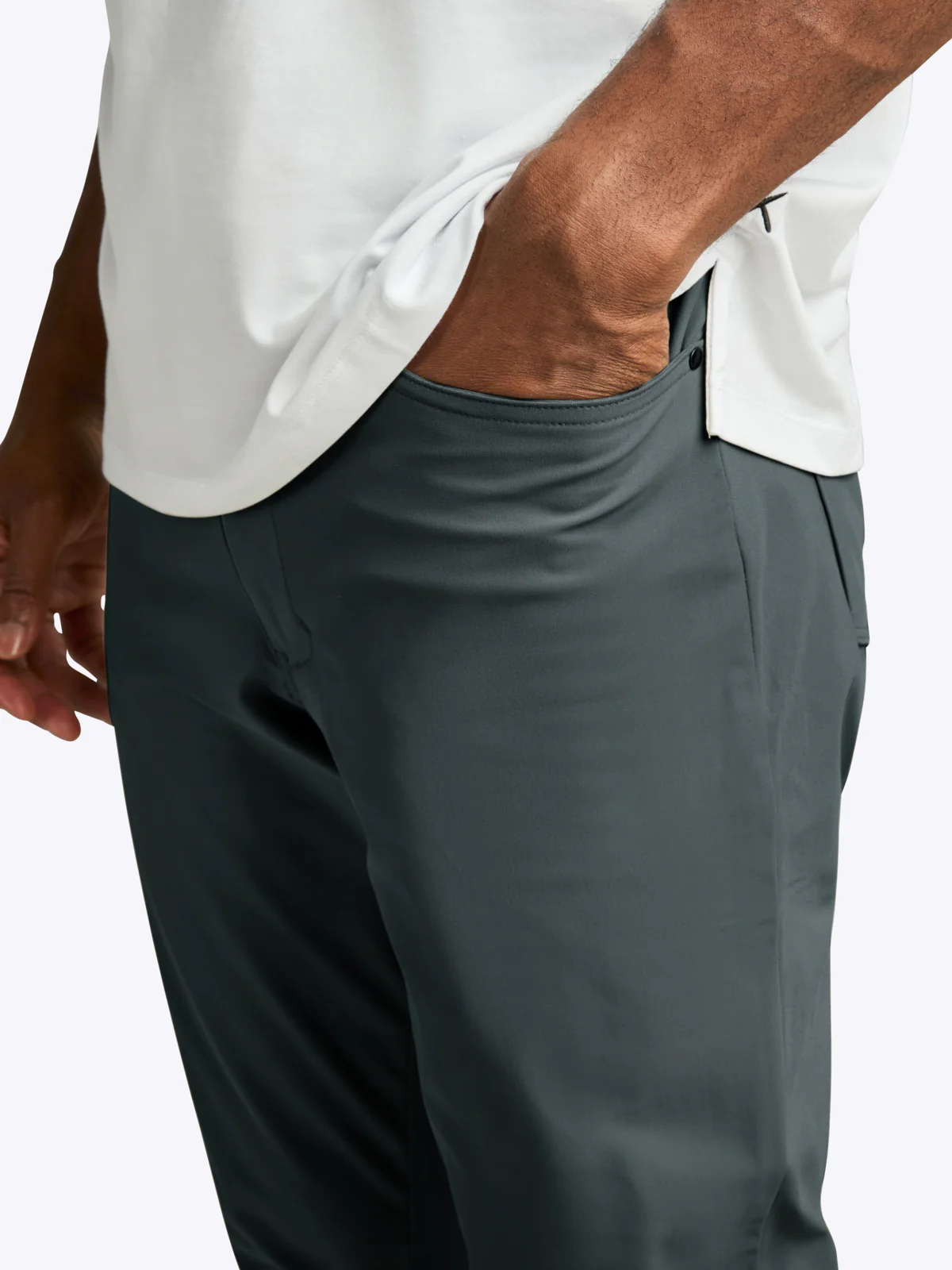 AO 5 Pocket Pant | Urban Chic Slim-fit Versaknit® - Image 4