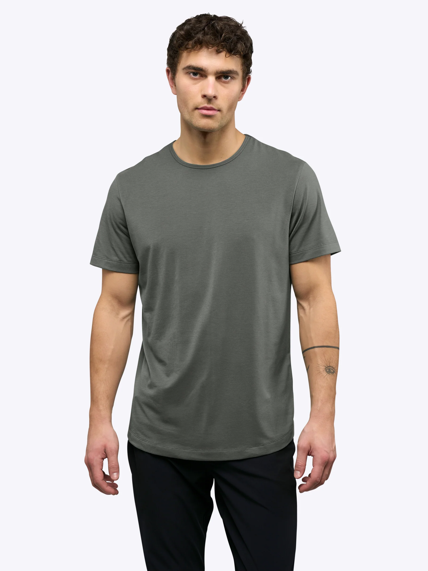 AO Curve-Hem Tee | Castor Grey Signature-Fit PYCA Pro® - Image 2