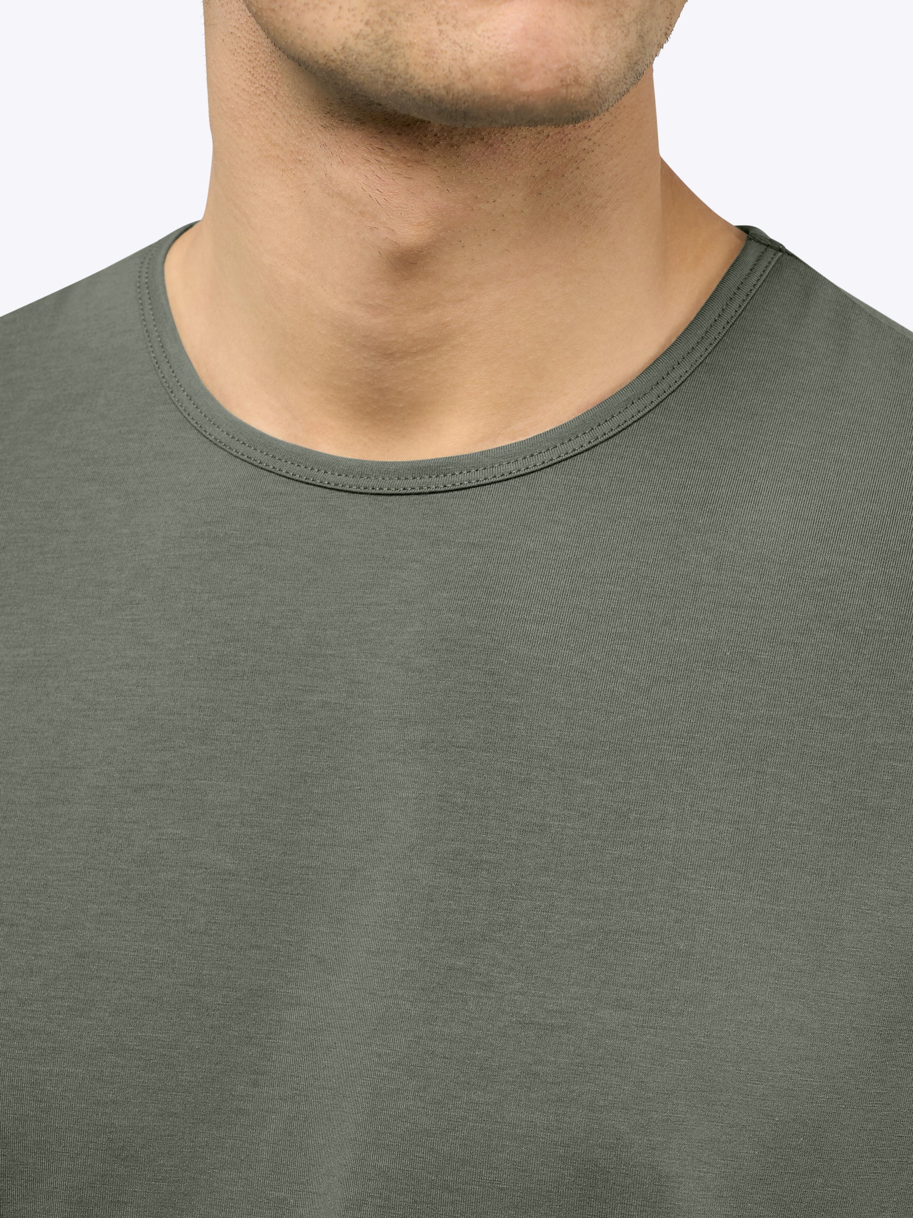 AO Curve-Hem Tee | Gunmetal Signature-Fit PYCA Pro® - Image 5