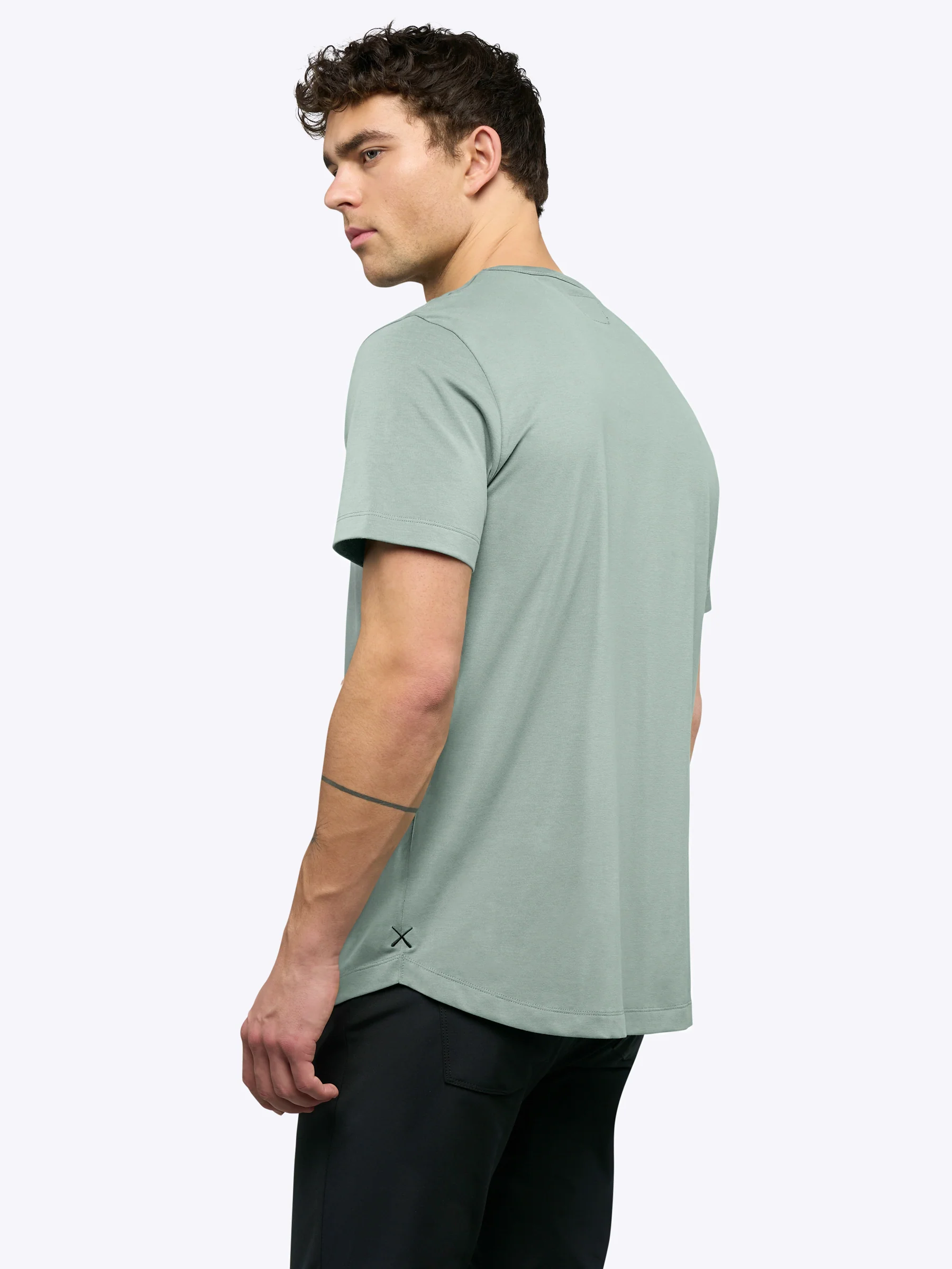 AO Curve-Hem Tee | Slate Grey Signature-Fit PYCA Pro® - Image 3