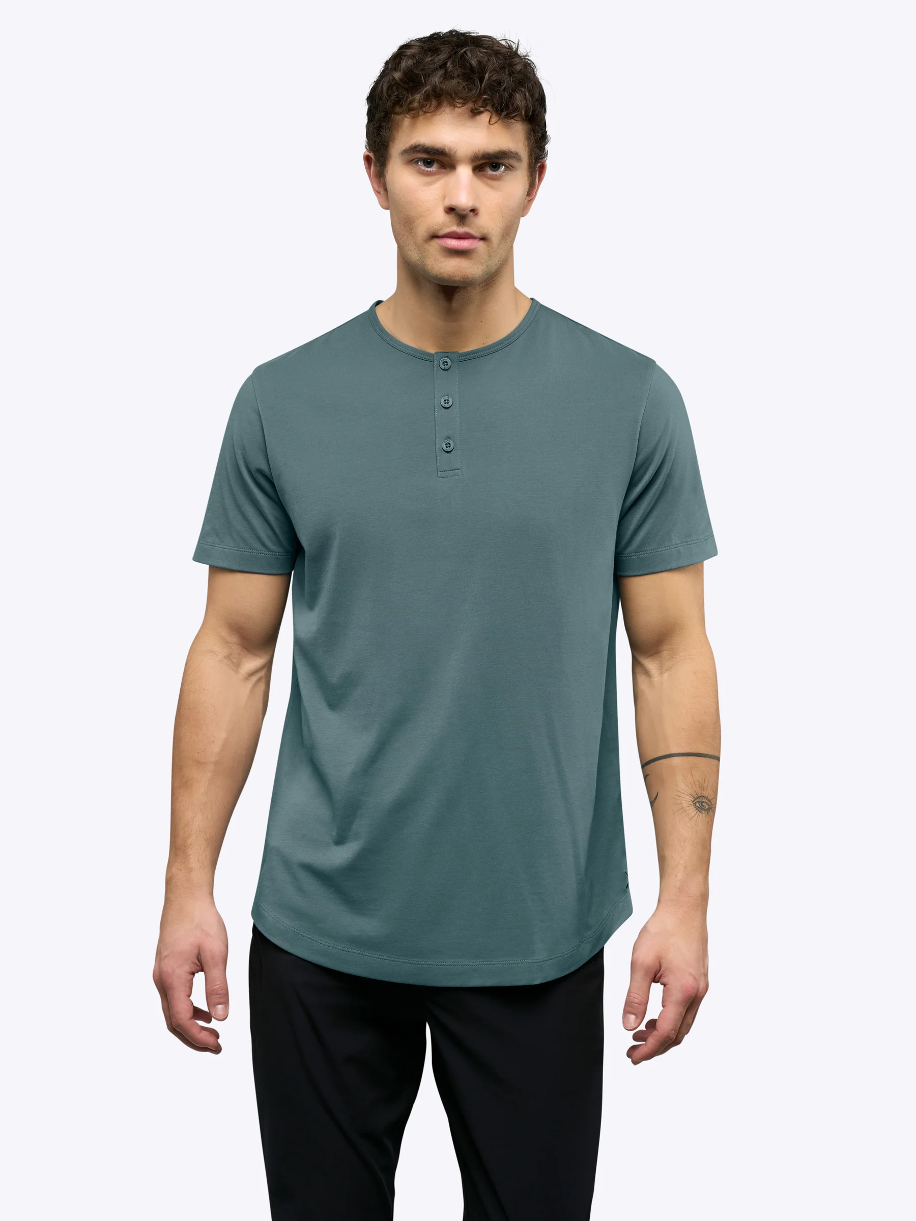 AO Henley Curve-Hem | North Atlantic Signature-Fit PYCA Pro® - Image 2