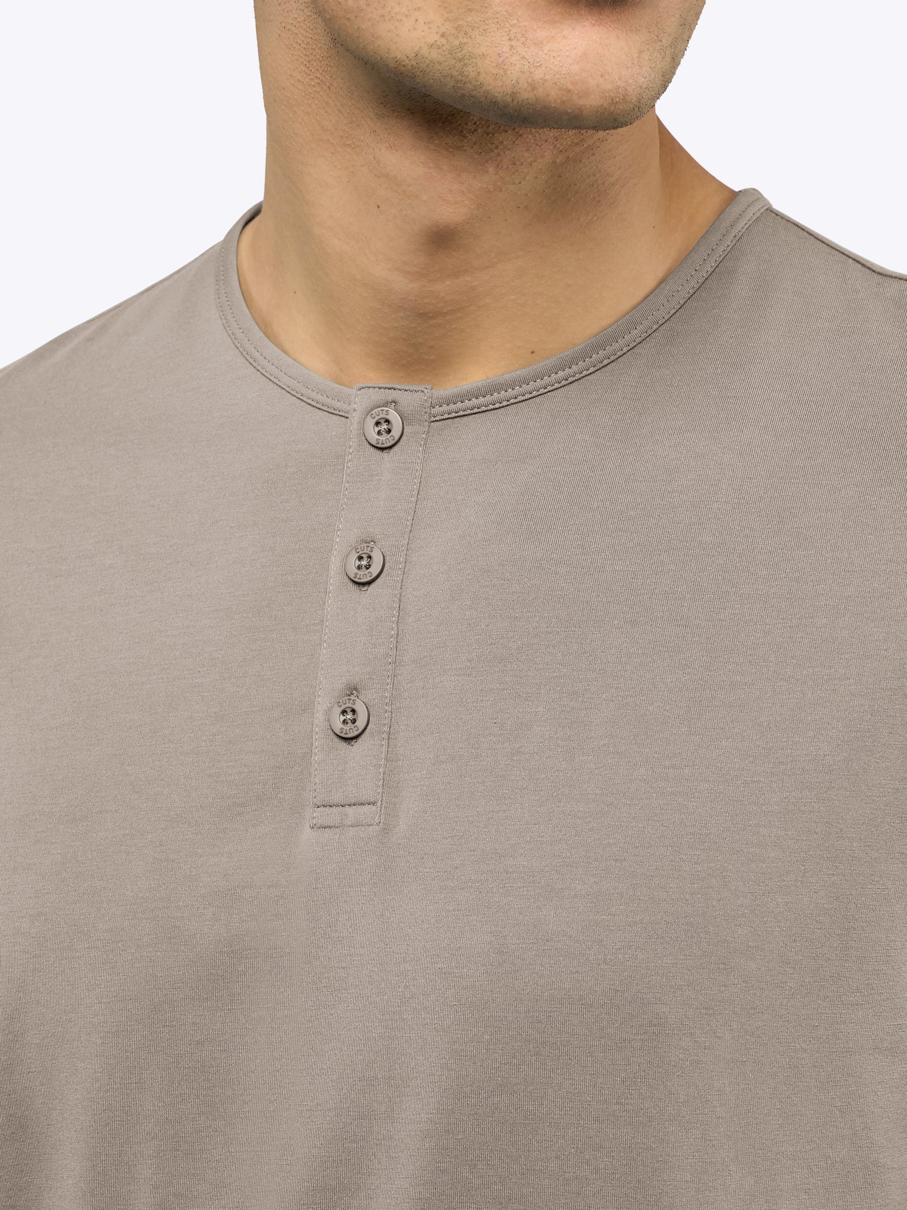 AO Henley Curve-Hem | Pure Cashmere Signature-Fit PYCA Pro® - Image 5