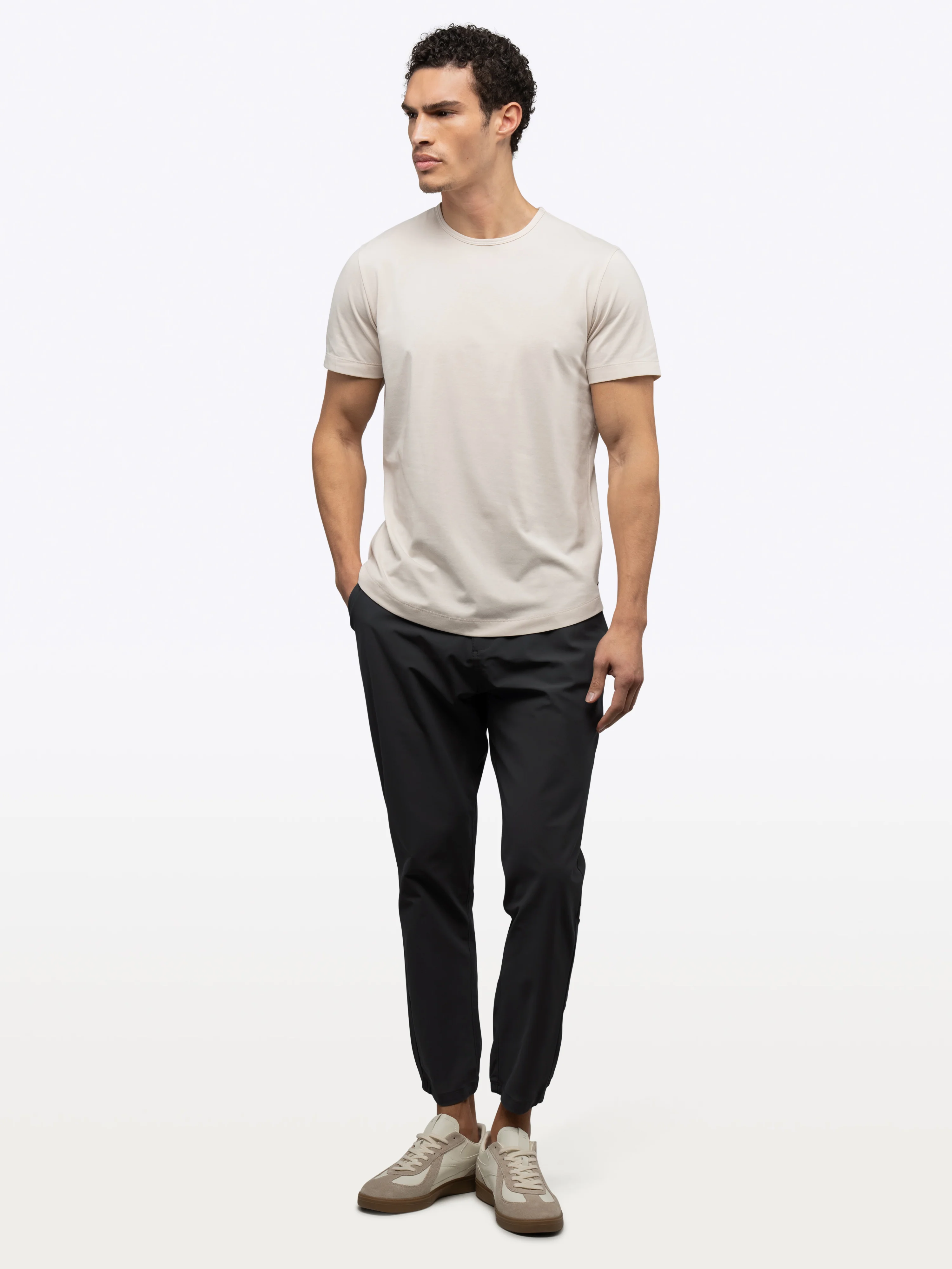 AO Jogger Pant 2.0 | Black Straight-Leg Versaknit® - Image 3