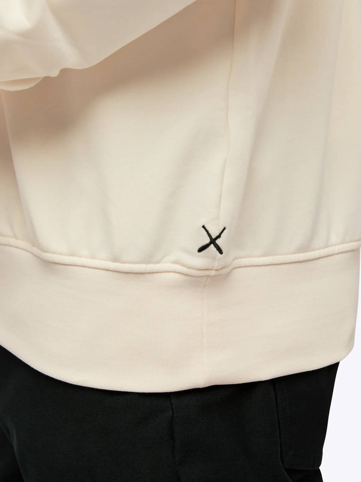 Hyperloop Q-Zip | Ivory Signature-Fit - Image 6